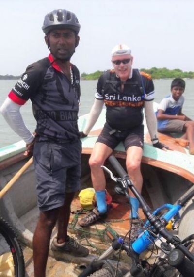 Richard Cohen Cycling on the  tour with redspokes